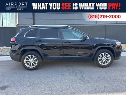 Used 2019 Jeep Cherokee Latitude w/ Popular Appearance Group