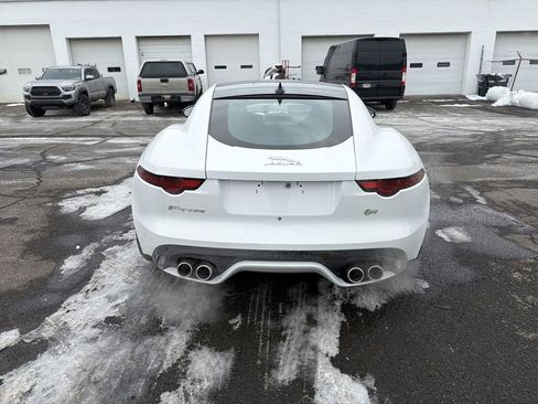 Used 2018 Jaguar F-TYPE R image 4