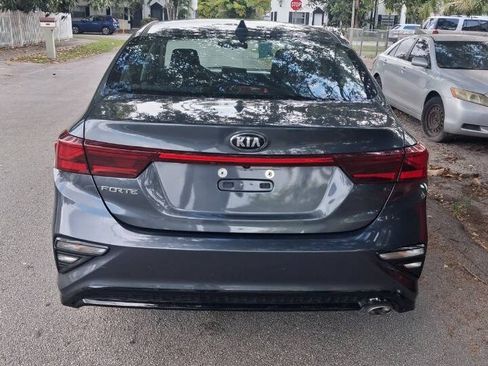Used 2021 Kia Forte LXS FWD image 9