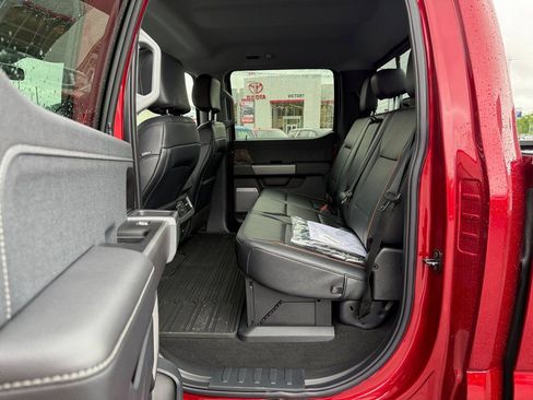 New 2025 Ford F350 Lariat w/ Lariat Ultimate Package AWD/4WD image 28