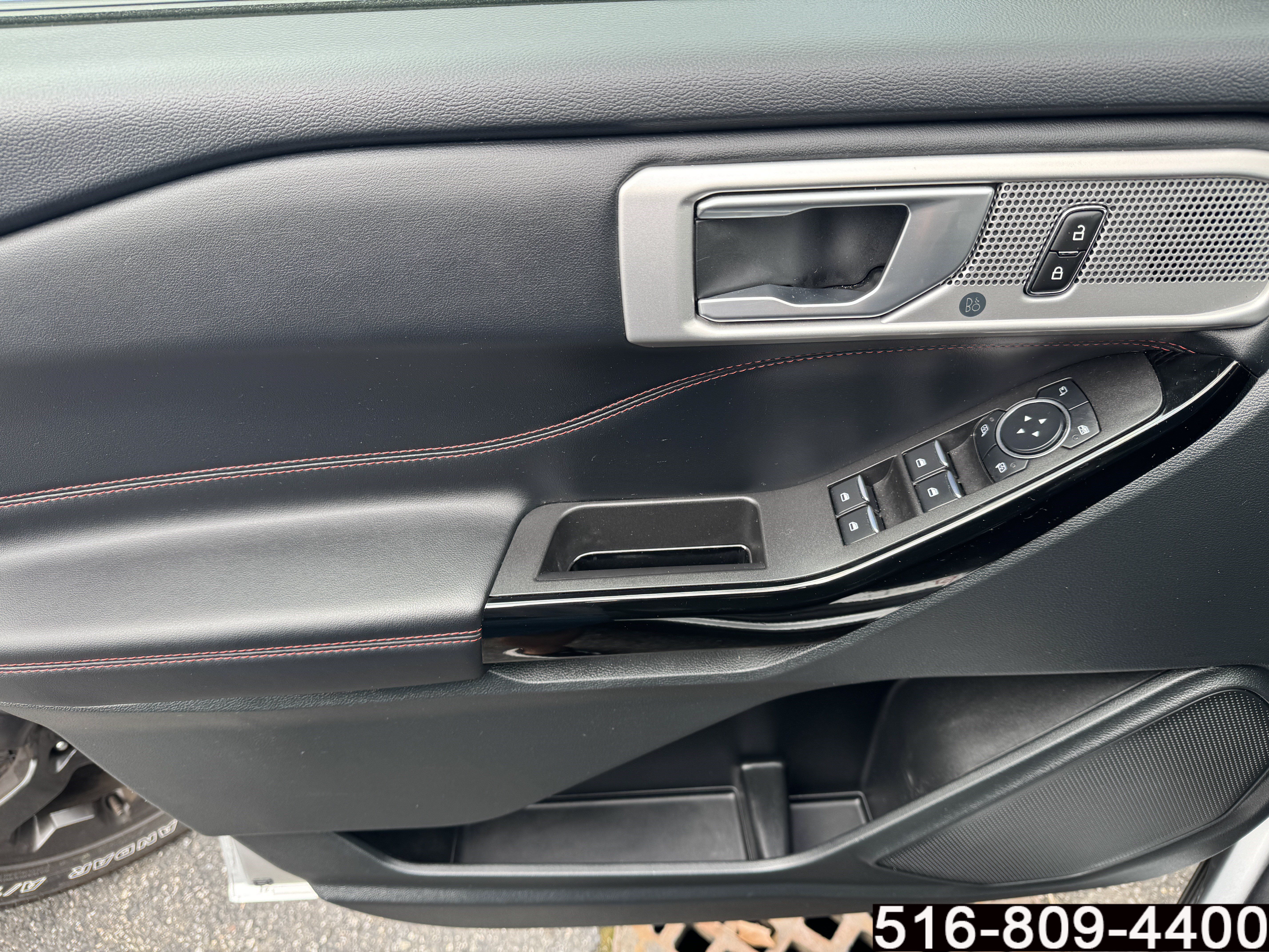 Used 2023 Ford Explorer ST-Line w/ Class IV Trailer Tow Package AWD/4WD image 26