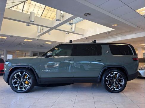 Used 2024 Rivian R1S Launch Edition AWD/4WD image 8
