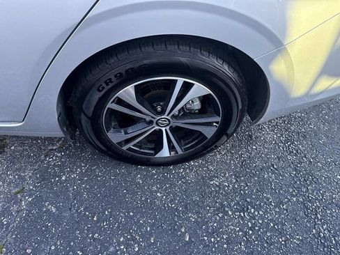 Used 2023 Nissan Sentra SV image 13