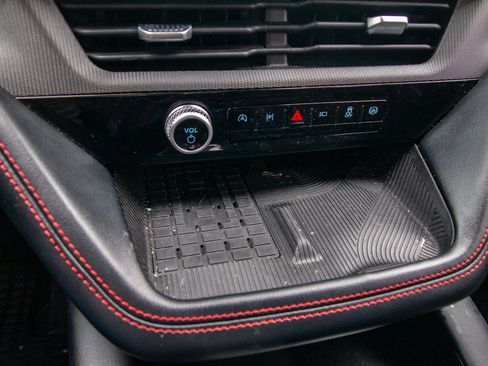 Used 2025 Ford Explorer ST AWD/4WD image 18