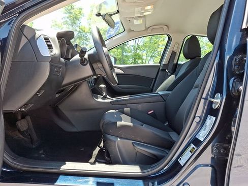 Used 2017 MAZDA MAZDA3 Sport FWD image 15