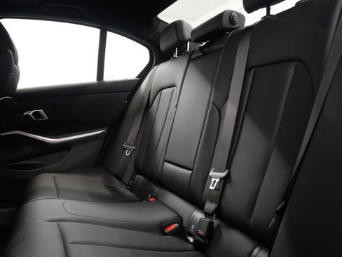 Used 2025 BMW 330i 330i w/ M Sport Package image 17