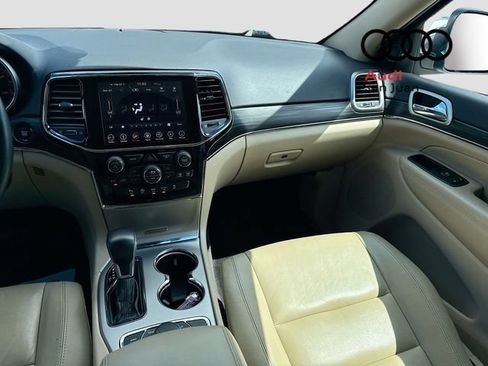 Used 2019 Jeep Grand Cherokee Limited AWD/4WD image 28
