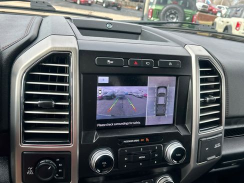 Used 2020 Ford F150 Platinum w/ Equipment Group 701A Luxury image 34