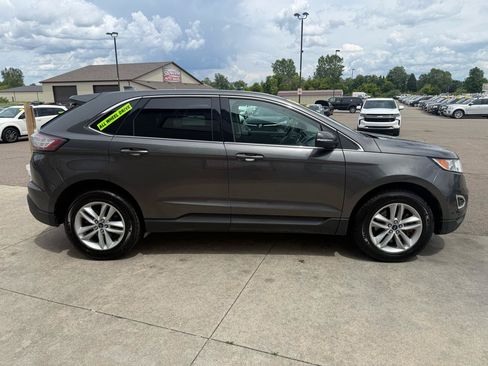Used 2017 Ford Edge SEL AWD/4WD image 4