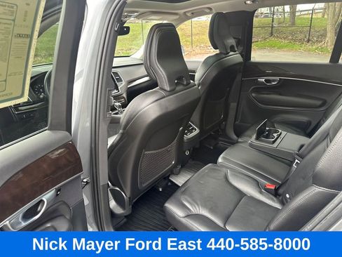 Used 2019 Volvo XC90 T6 Momentum w/ Advanced Package image 16