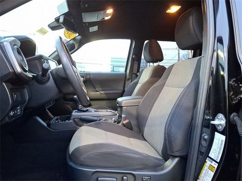 Certified 2022 Toyota Tacoma TRD Sport image 19