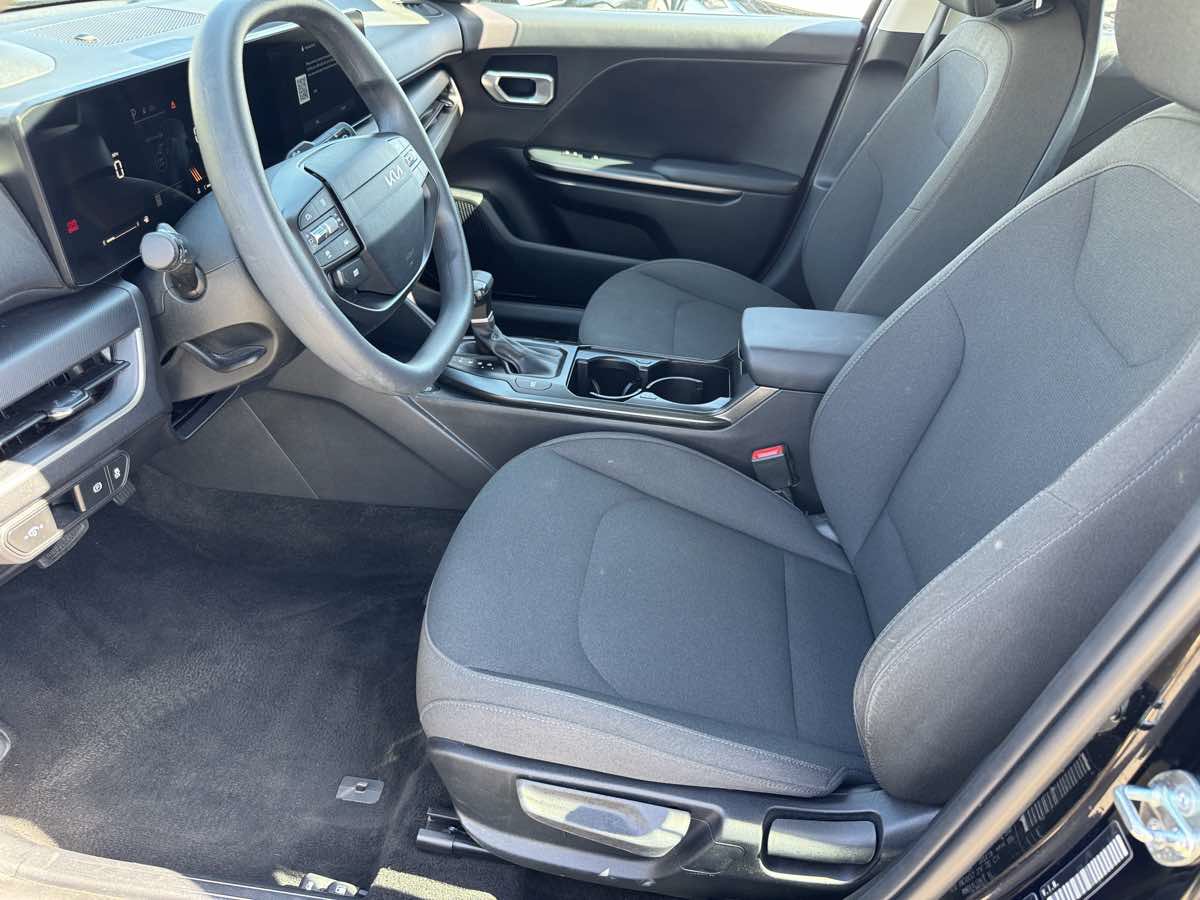 Used 2026 Kia K4 FWD image 27
