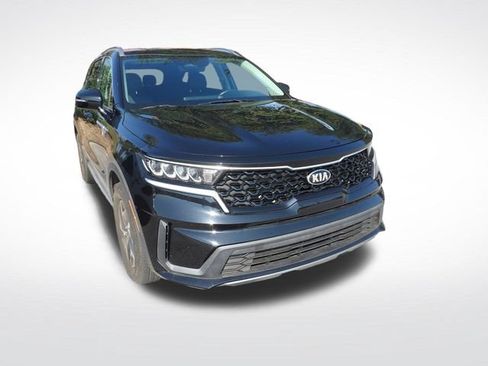 Used 2021 Kia Sorento S FWD image 2