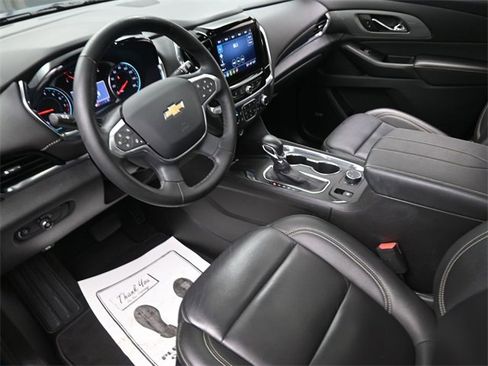 Used 2023 Chevrolet Traverse LT w/ LT Premium Package image 18