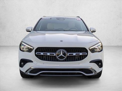 Certified 2025 Mercedes-Benz GLA 250 4MATIC w/ Driver Assistance Package image 2