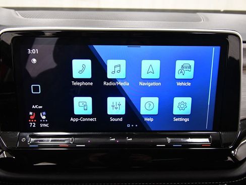Used 2024 Volkswagen Atlas SEL Premium R-Line AWD/4WD image 25