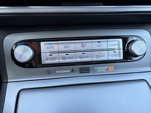 Certified 2023 Hyundai Kona Limited w/ Cargo Package image 20