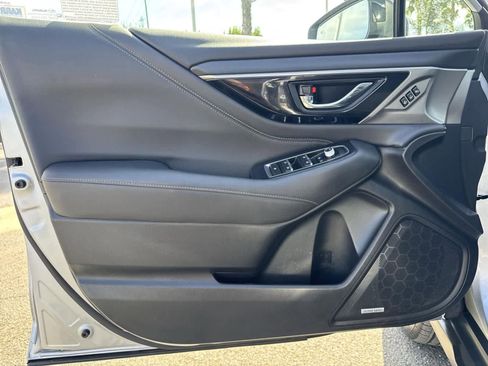 Used 2022 Subaru Outback Limited XT image 20