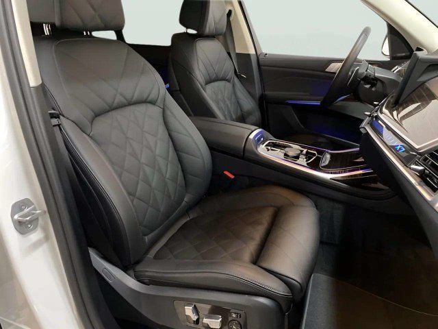 Used 2026 BMW X7 xDrive40i w/ Premium Package AWD/4WD image 69