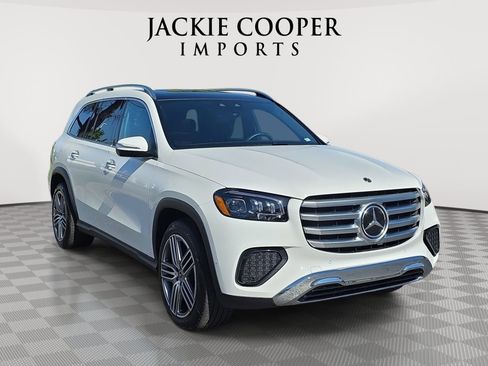 Certified 2025 Mercedes-Benz GLS 450 4MATIC image 3