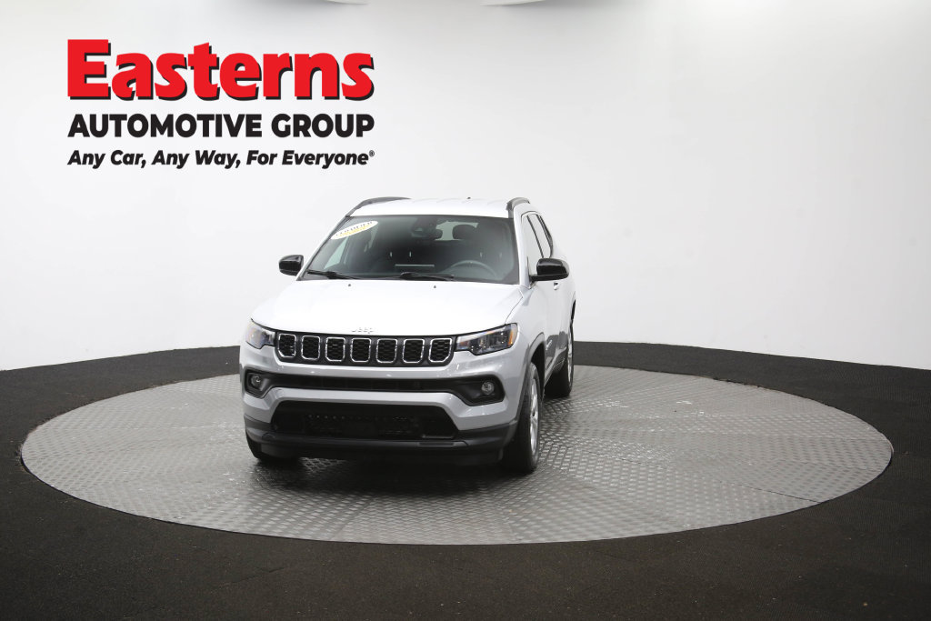 Used 2024 Jeep Compass Latitude AWD/4WD image 54