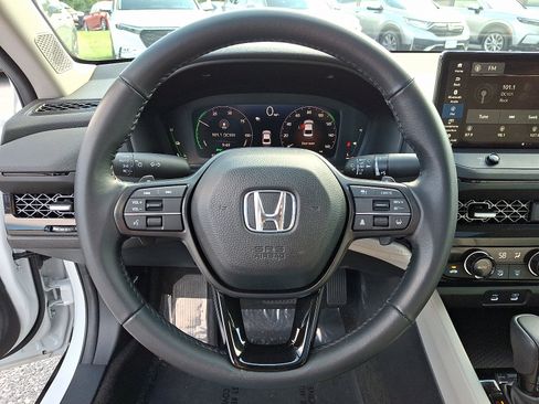 Used 2024 Honda Accord EX-L image 19