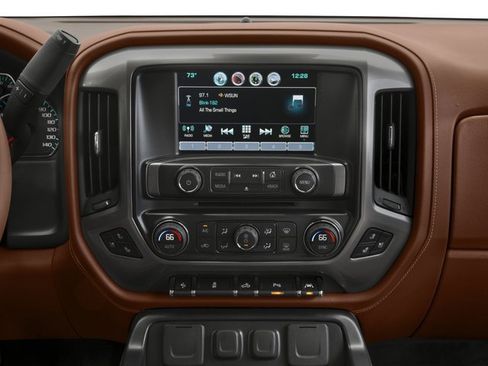 Used 2016 Chevrolet Silverado 1500 High Country w/ High Country Premium Package image 12