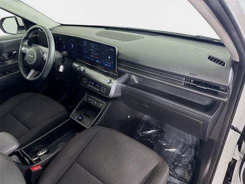 Certified 2024 Hyundai Kona SEL w/ Convenience Package FWD image 29
