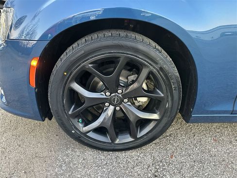 Used 2023 Chrysler 300 Touring L w/ Comfort Group image 10