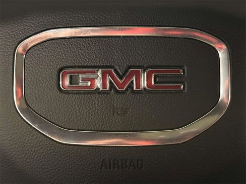 Used 2023 GMC Yukon SLT image 25