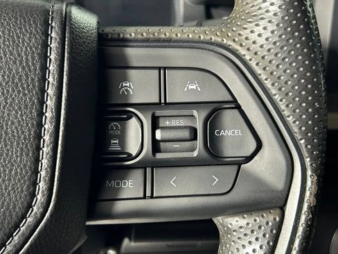 Used 2024 Toyota Tacoma SR5 AWD/4WD image 26