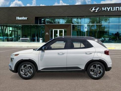 New 2026 Hyundai Venue SEL image 3