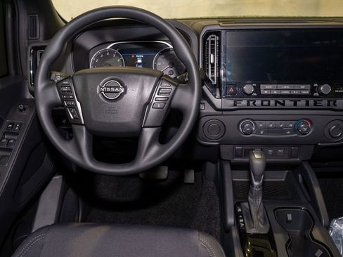 New 2026 Nissan Frontier SV w/ Tow Package image 7