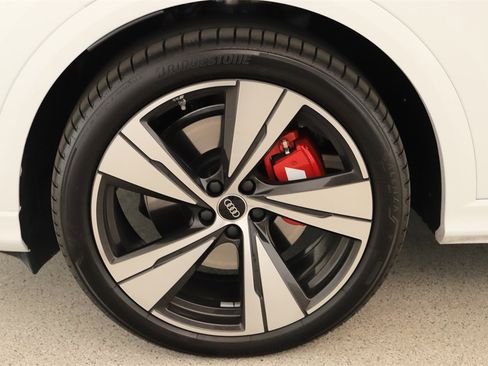 Certified 2025 Audi SQ5 Prestige image 33
