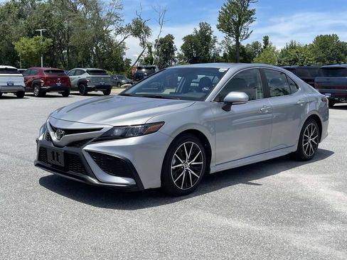 Used 2024 Toyota Camry SE w/ Cold Weather Package AWD/4WD image 24