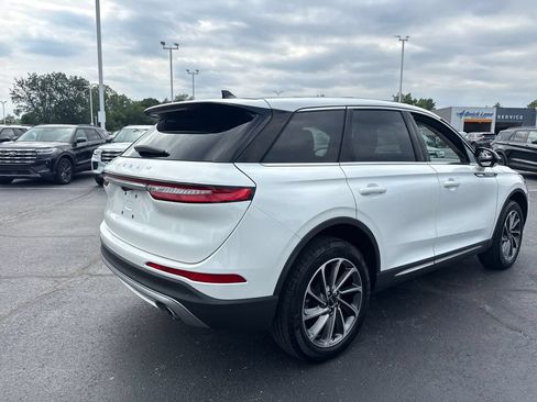 Used 2023 Lincoln Corsair AWD w/ Equipment Group 101A image 8