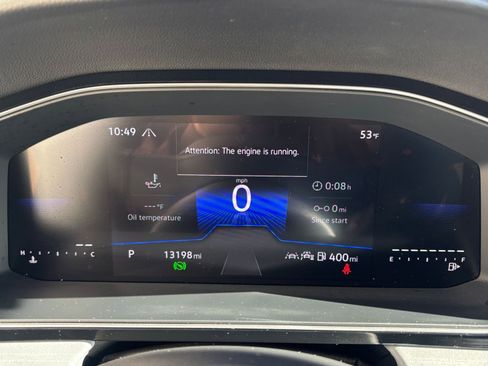 Used 2025 Volkswagen Jetta SE image 40