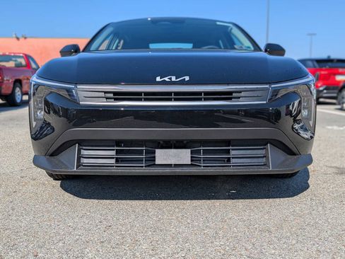 New 2026 Kia K4 LXS FWD image 2