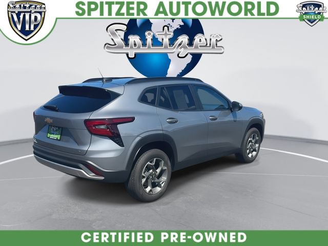 Used 2025 Chevrolet Trax LT w/ LT Convenience Package FWD image 9