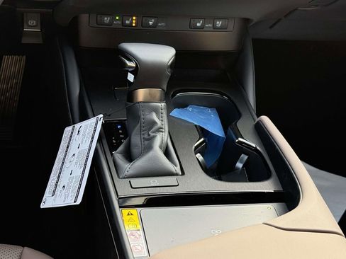 New 2025 Lexus ES 350 Premium image 15