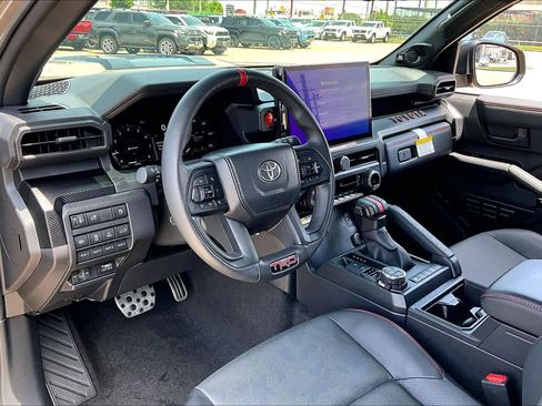 Used 2025 Toyota 4Runner TRD Pro AWD/4WD image 18