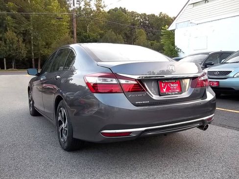 Used 2017 Honda Accord LX image 2