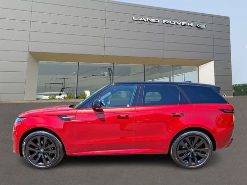 Used 2025 Land Rover Range Rover Sport Dynamic SE AWD/4WD image 6