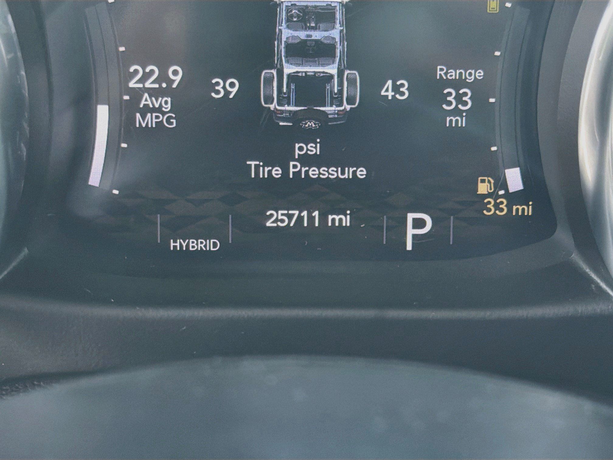 Used 2022 Jeep Wrangler Unlimited Sahara AWD/4WD image 19