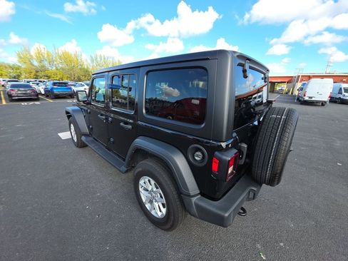 Used 2023 Jeep Wrangler Sport S AWD/4WD image 4