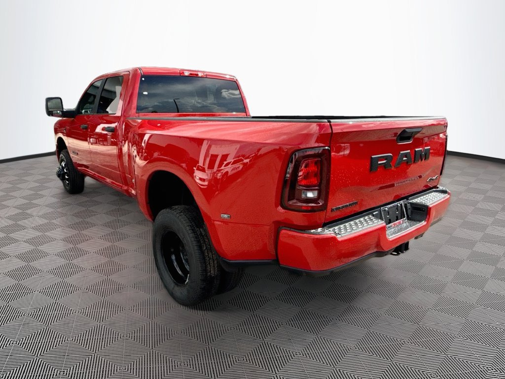 New 2027 RAM 3500 Big Horn AWD/4WD image 7