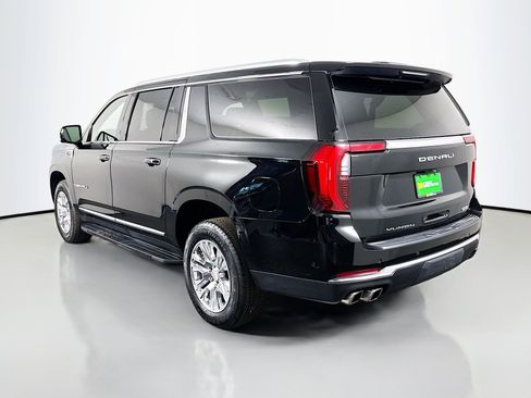 Used 2025 GMC Yukon XL Denali RWD image 7