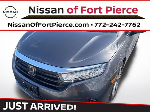 Used 2022 Honda Odyssey Touring image 1