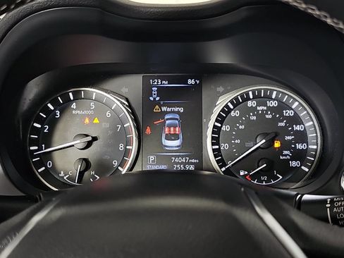 Used 2023 INFINITI Q50 Luxe w/ Cargo Package AWD/4WD image 18