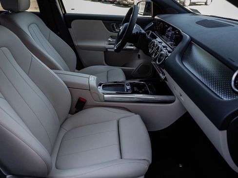New 2026 Mercedes-Benz GLA 250 4MATIC image 16
